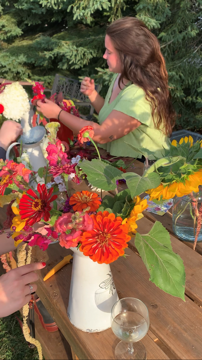 'FLOWER HAPPY HOUR' , BRING YOUR OWN VASE  evening in the Flower Fields .. Wed. July 30th  5:30 - 7:30 pm